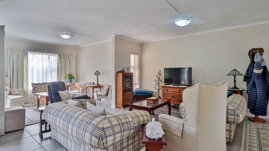 To Let 3 Bedroom Property for Rent in Lovemore Heights Estate Eastern Cape